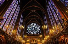 Notre Dame Island with Entrance to Sainte Chapelle