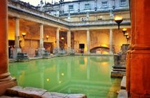 Stonehenge and Bath Tour from London with Optional Entries to Stonehenge Site and Roman Bath
