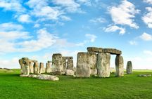 Stonehenge and The Stone Circles of Avebury Tour from London