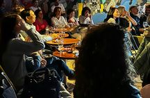 Traditional fado show with local artists in Porto