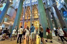 Sagrada Familia and Pedrera small-group tour with glass of cava
