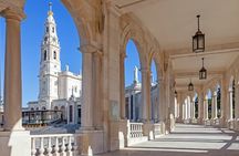 Small Group Full-Day Tour from Lisbon to Fátima, Nazaré and Sintra