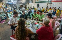 Phnom Penh Night Foodie Vespa Tour