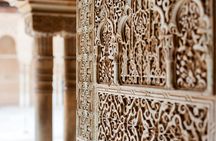 Alhambra official skip-the-line small group guided tour with full access