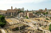 Colosseum and Roman Forum small-group tour with a local guide