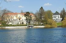 Guided bike tour from Berlin-Grunewald to Charlottenburg