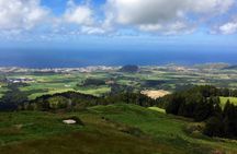 Full-day watching tour with lunch and hot springs at the Lagoa do Fogo