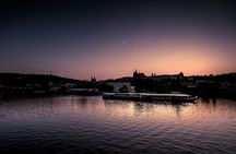 Prague panoramic cruise with dinner and live music