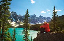 Moraine Lake and Lake Louise Day Trip from Canmore-Banff