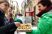 Guided Rickshaw Tour of Lecce with Street Food Tasting