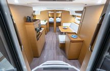 Athens Half-Day Sunset Sailing Cruise with Greek Meal