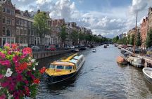 Burger Cruise Through the Amsterdam Canals
