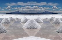Full-Day Salt Flat Adventure at Salar de Uyuni with Sunset Viewing