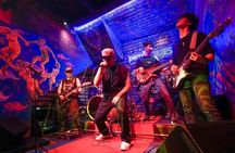 Hanoi Guided Bar Crawl With Drinks and Nightclub Entry