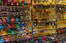 Old Dubai Guided Tour with Frame Entry, Boat Ride and Souks