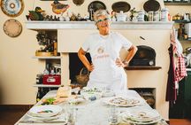 Dining Experience and Cooking Show at a Cesarina's Home in Genoa