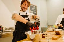 Pasta-making class, tasting and prosecco with local chef in Rome