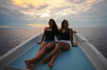 Early Morning Boat Tour in Huatulco with Marine Life Sightings