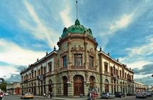 Guided Tour of Oaxaca City's Historic Sites and Local Market