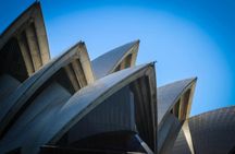 Sydney Harbour Highlights and Aussie Bites Catamaran Cruise