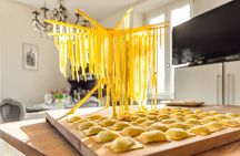 Cooking class and tasting at a Cesarina's home in Lucca