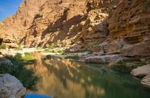 Wadi Shab and Bimmah Sinkhole Full Day Tour with Lunch