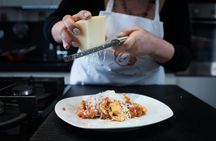 Pasta and Tiramisu Cooking Class in Riomaggiore