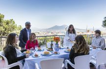 Cooking class and tasting at a Cesarina's home in Naples