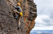 Full-day abseiling and rock climbing combo at Blue Mountains