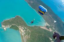 8,000 Ft Skydive Over the Whitsundays and Airlie Beach
