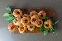 Market tour and dining experience at a Cesarina's home in Lecce