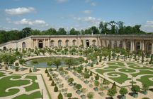 Excursion to Giverny Monet's Gardens and Versailles Palace with audio guide and lunch