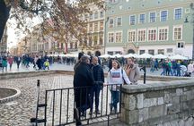 Guided Walking Fun Tour in Old Town with a Local