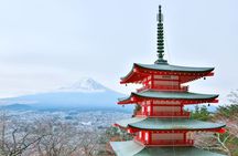 Mount Fuji and Oshino Hakkai Tour with Optional Hot Springs or Outlet
