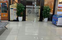 Entrance to the Chu Lai Airport business lounge