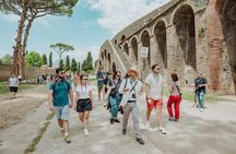 Amphitheatre of Pompeii Tour with an Archaeologist