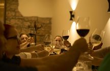 El Born Bites: Local Food and Wine Tasting Tour in Barcelona