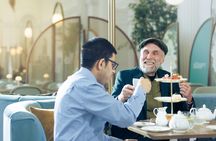 Kensington Palace Tour with Guard Change and Afternoon Tea