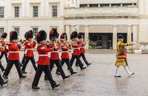 Kensington Palace Tour with Guard Change and Afternoon Tea