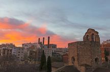 Barcelona night bike tour with tapas and cava stop