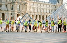 Guided bike tour of Paris by night with complimentary wine
