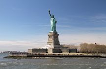 Statue of Liberty and Immigration Museum with Ferry and Audio Guide