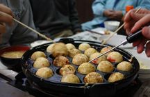 Traditional Japanese guided food tour in Osaka