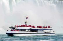 Niagara Falls Evening Tour with Boat, Dinner and Illumination Tower