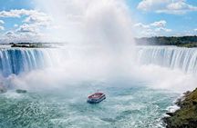 Niagara Falls Evening Tour with Boat, Dinner and Illumination Tower