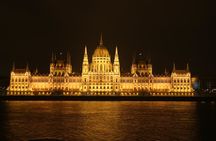 Sunset bicycle tour through Budapest