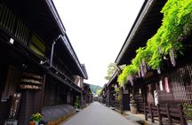 Hida Takayama and Shiragawa-go Guided Tour from Nagoya
