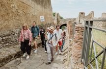Pompeii Small Group Tour with transportation from Naples
