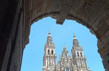 Essential Santiago de Compostela Tour With Tasting