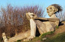 The Six Forgotten Giants Trolls hunt with minibus